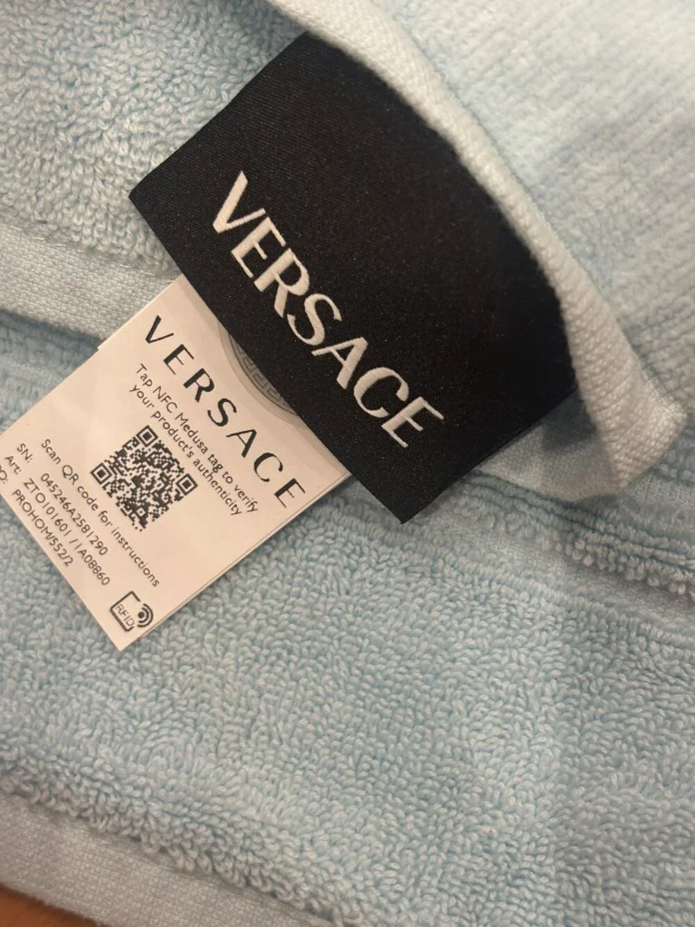 Blue Versace Medusa Classic Oversized Bath/Beach Towel NWT
